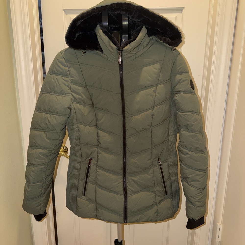 Nautica Olive Puffer Jacket with Black lined fur hood #skiing #snowboarding #ice